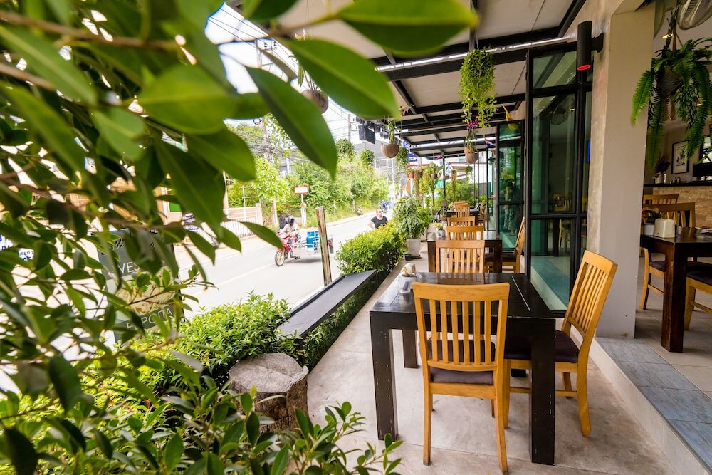 Фото Surf & Sand Resort