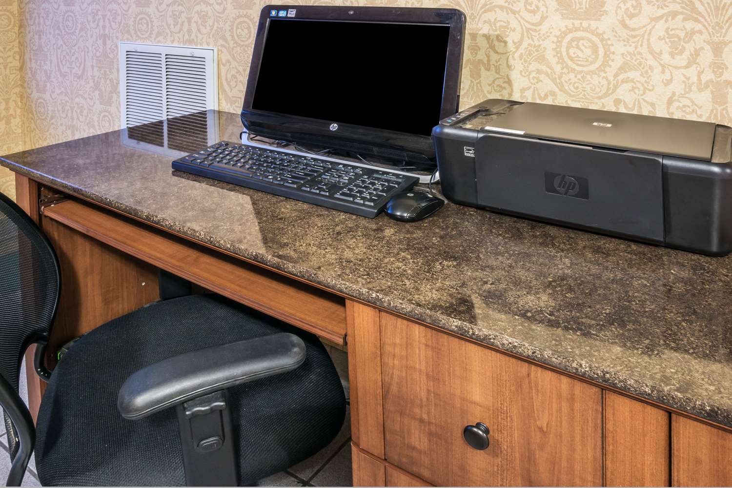 Фото Days Inn by Wyndham Killeen Fort Hood