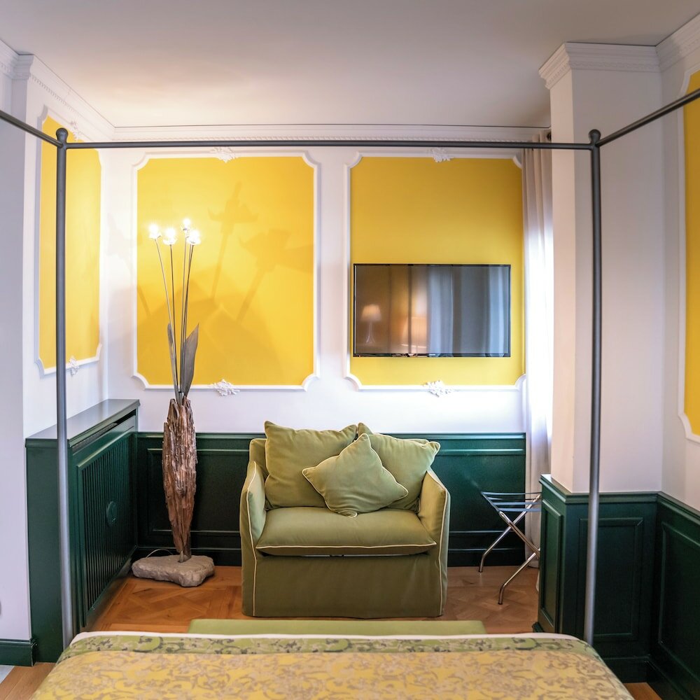 Фото Ambra Cortina