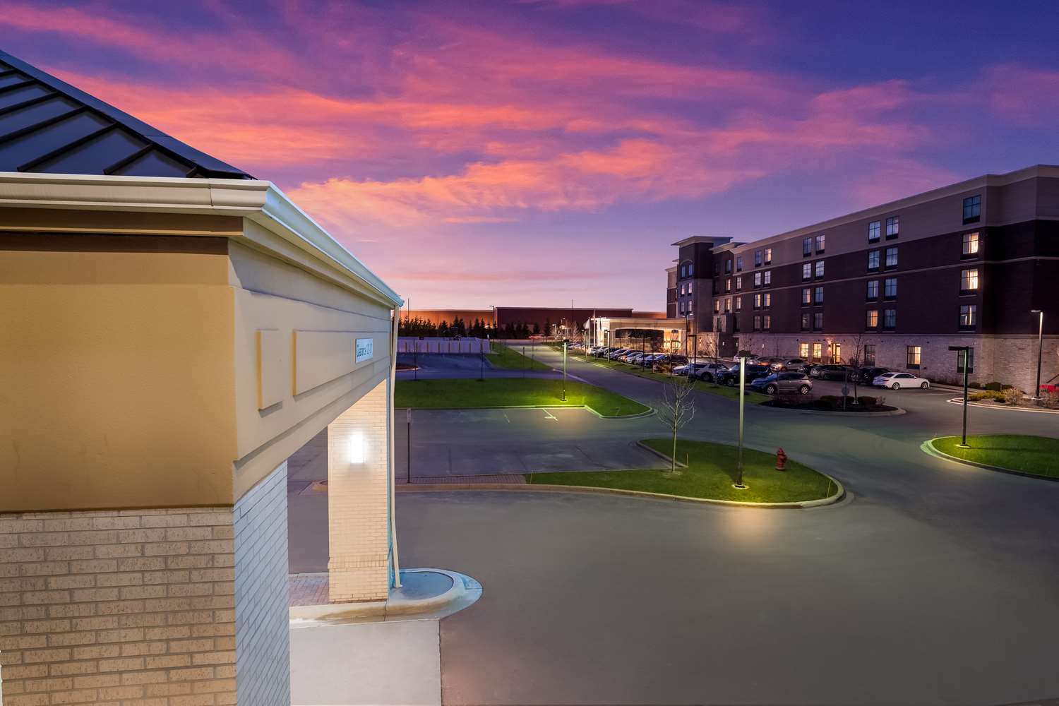 Фото Sonesta Select Detroit Novi