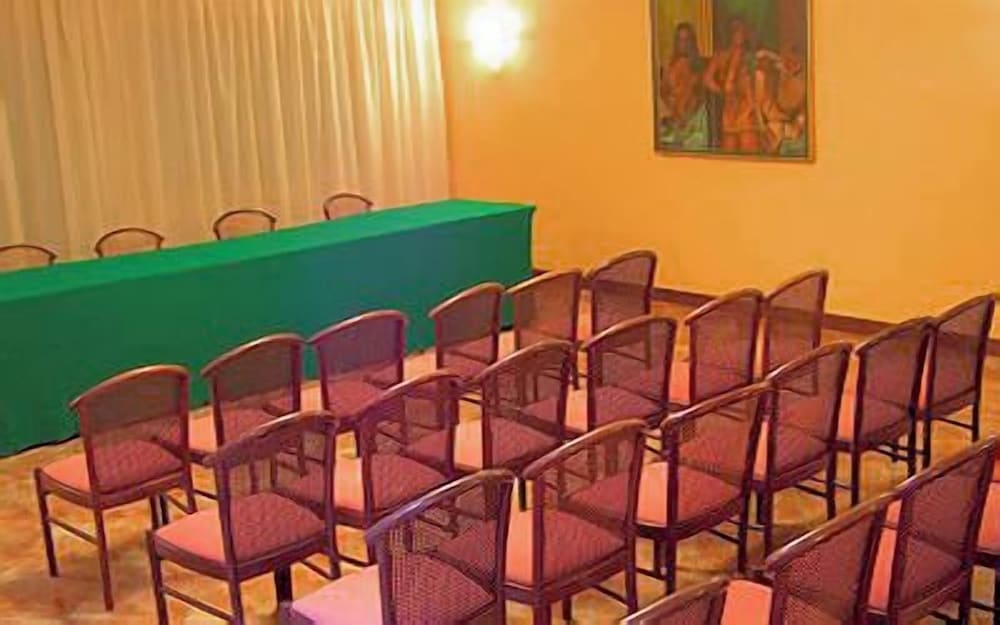 Фото Hotel Akrabello