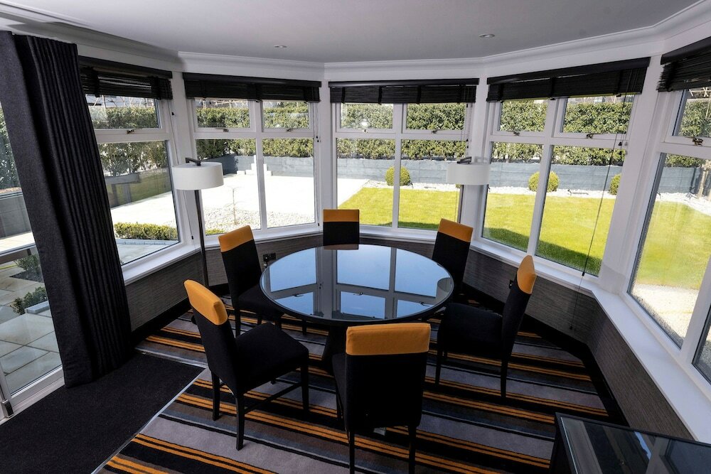 Фото The Chester Hotel