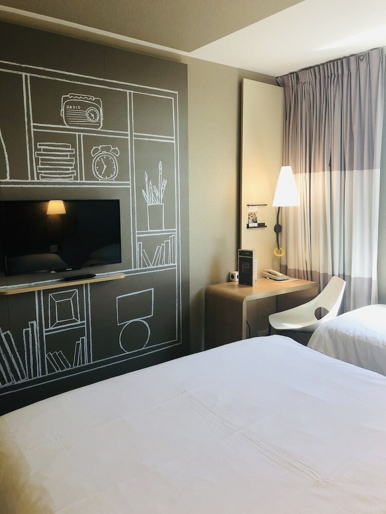 Фото Ibis Paris Porte De Montreuil