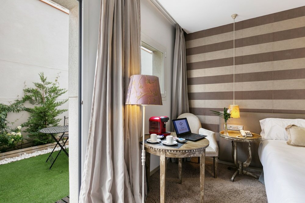 Фото Globales Acis Galatea