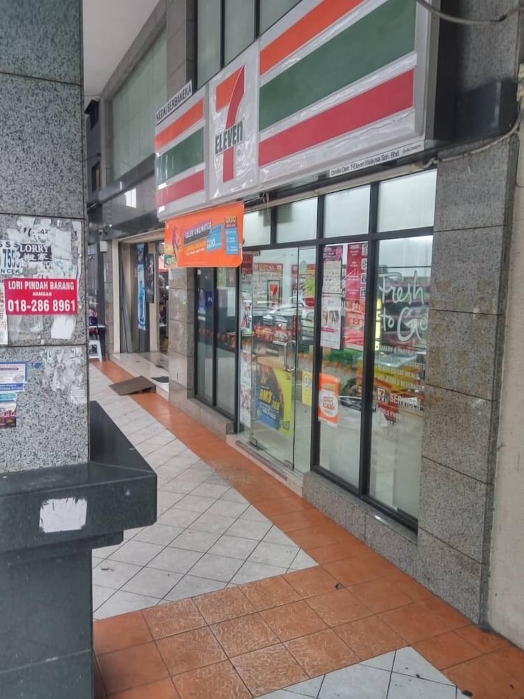 Фото Pudu Inn Hotel