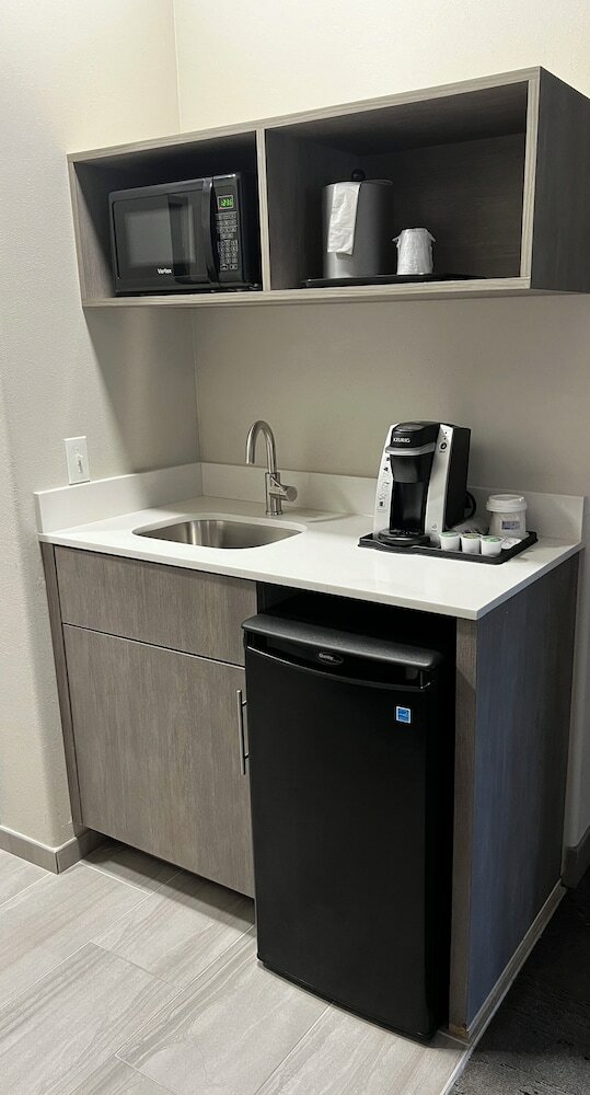 Фото Holiday Inn Express Hotel & Suites Oklahoma City Northwest, an Ihg Hotel