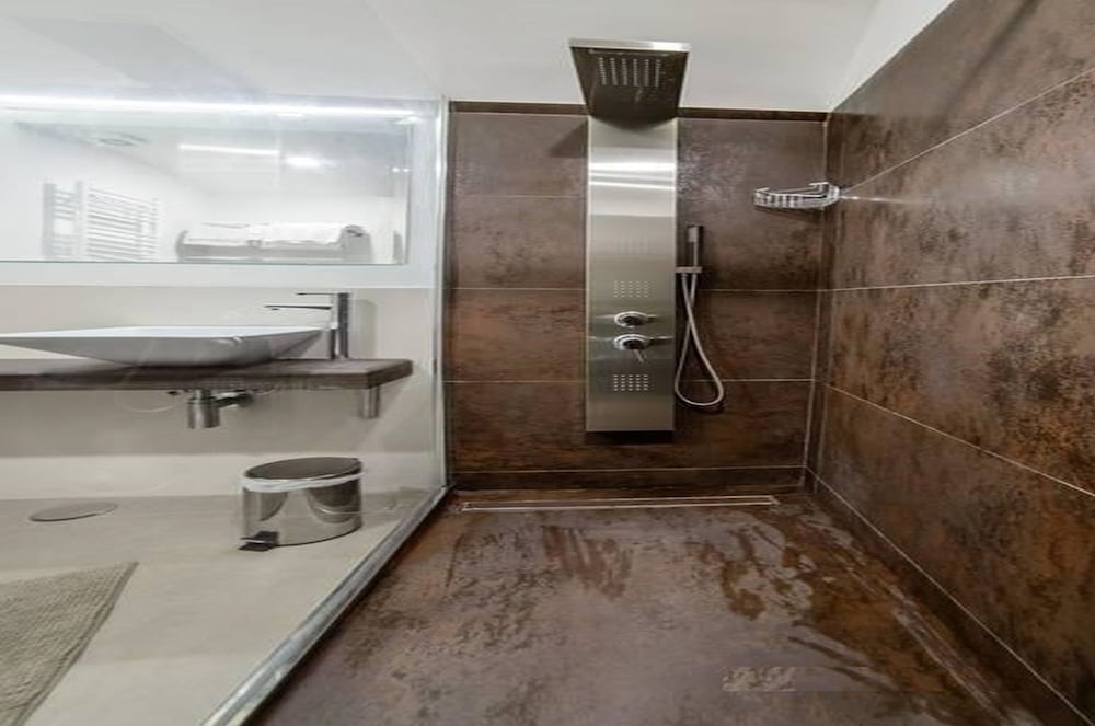 Фото Riviera Luxury Suites B&b