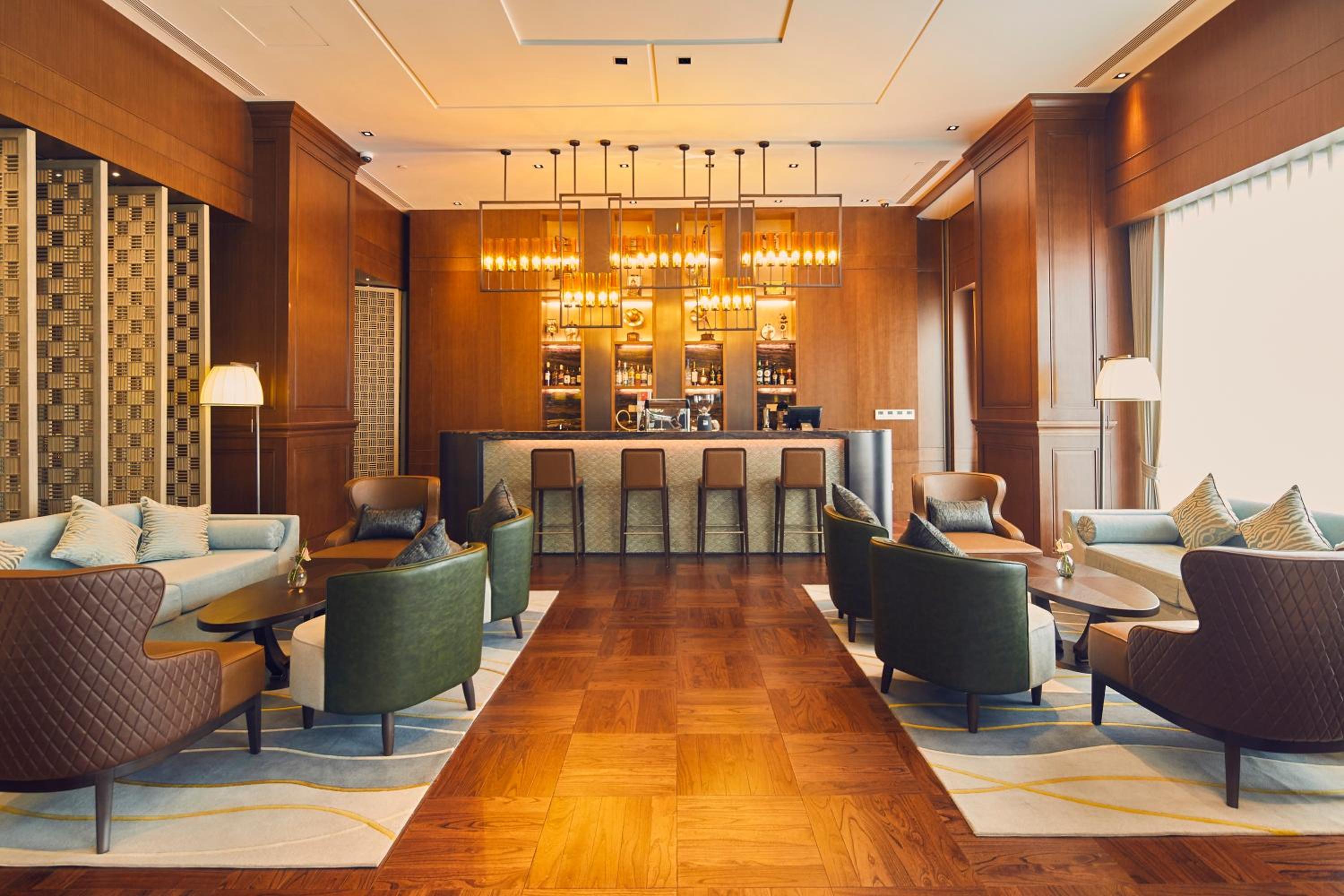 Фото LJZ Supreme Tower Hotel