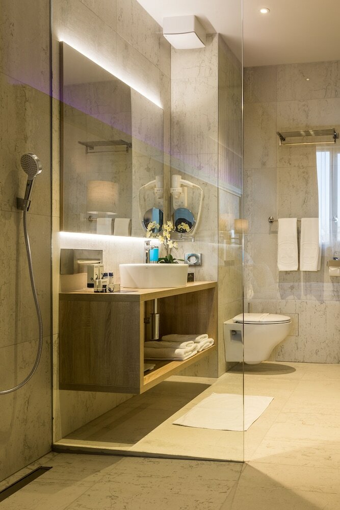 Фото Admiral Hotel