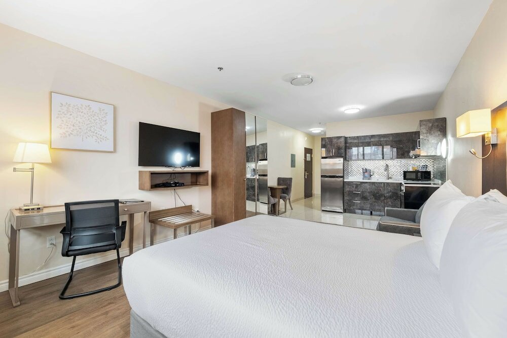 Фото Hotel Montreal Metropolitain, Bw Premier Collection