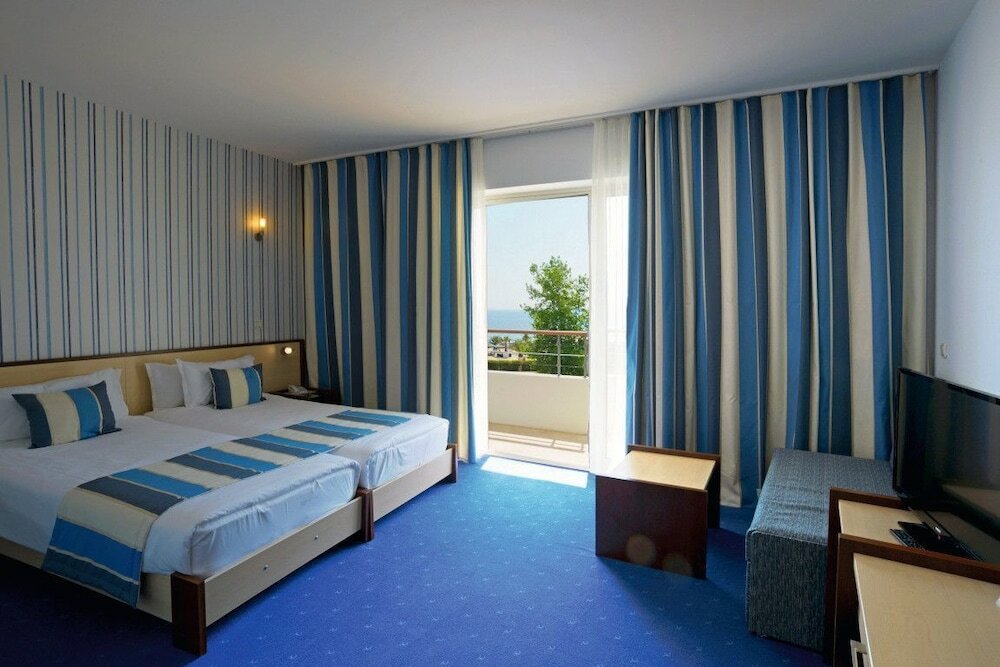 Фото Breathless Resort & SPA