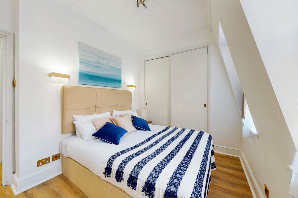 Фото Park Lane Apartments - Clarges St