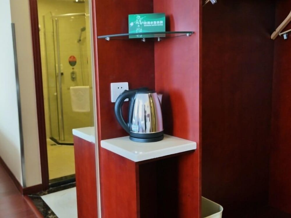 Фото GreenTree Inn ShangHai ZhouPu Town XiuPu Road Business Hotel