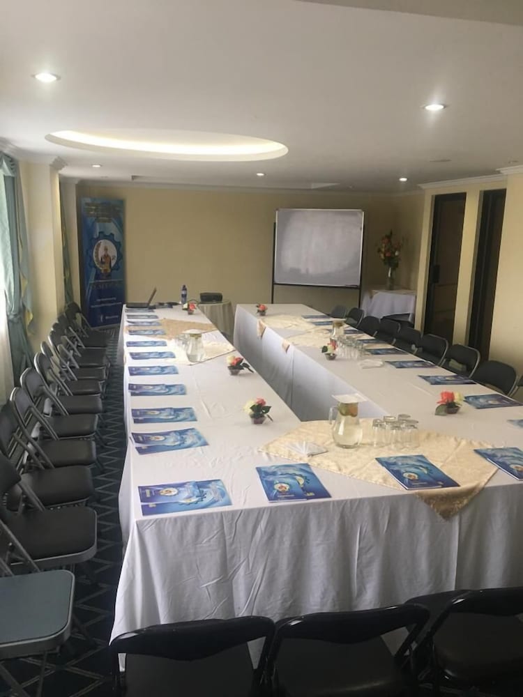 Фото Hostal de la Mancha