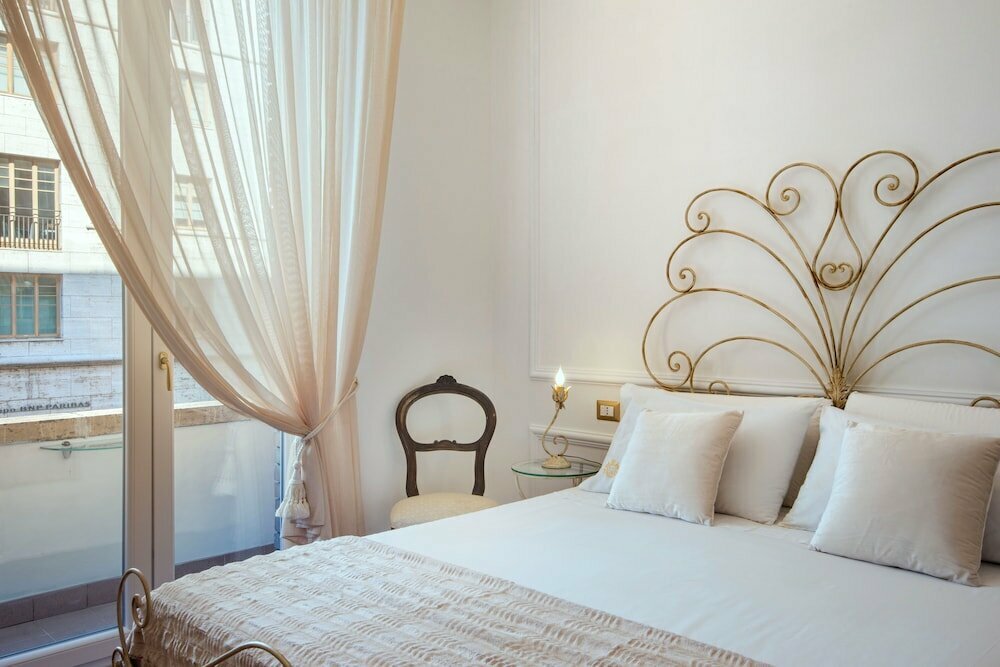 Hotel Residenza Borbonica, Naples, photo