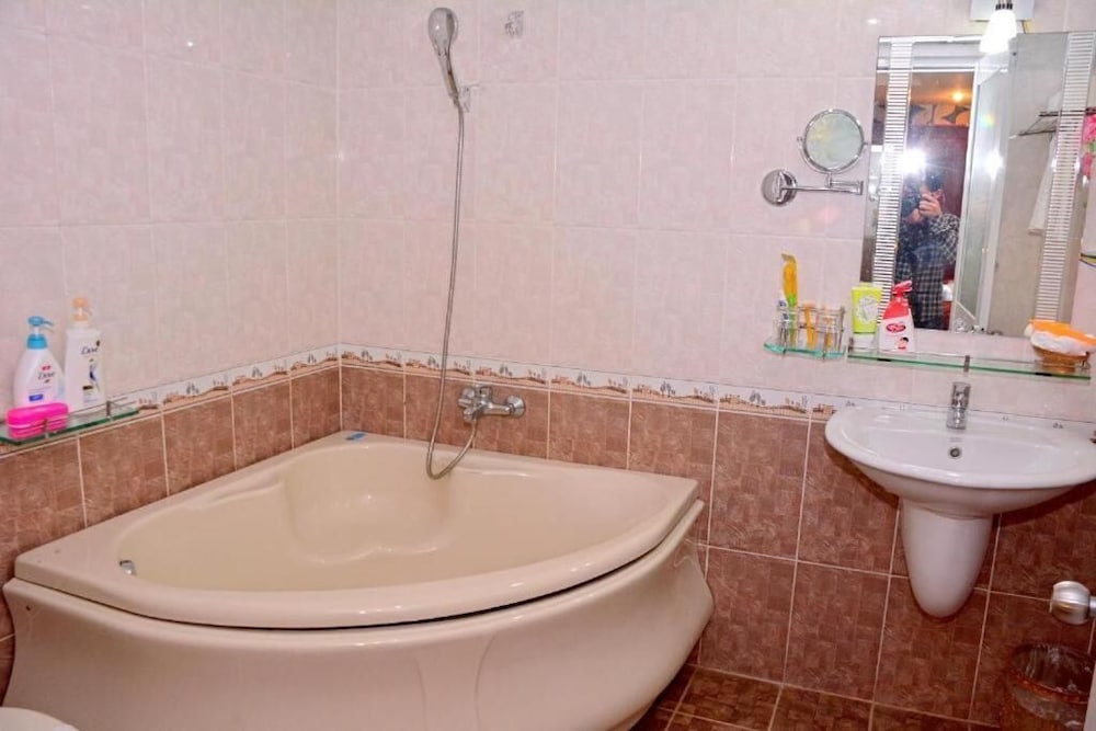 Фото A25 Hotel - 137 Nguyen Du Dn