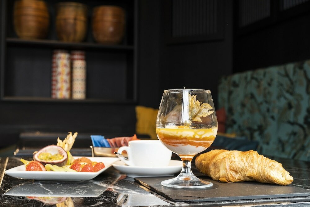 Фото Living Suites