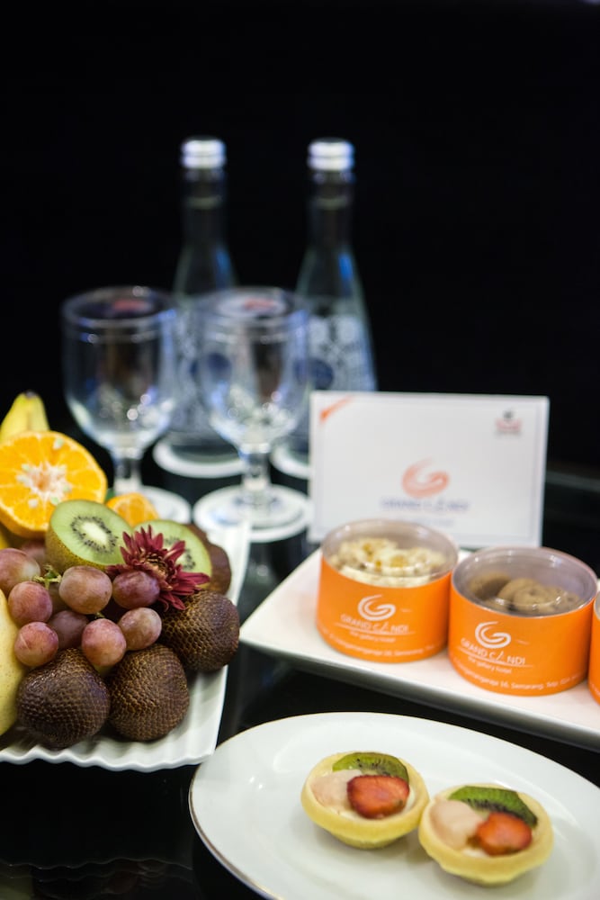 Фото Grand Candi Hotel