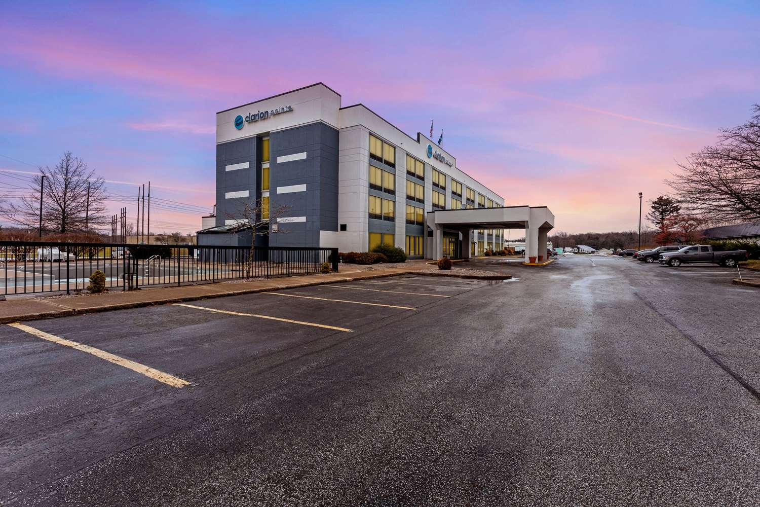 Фото Clarion Pointe Near Erie Casino