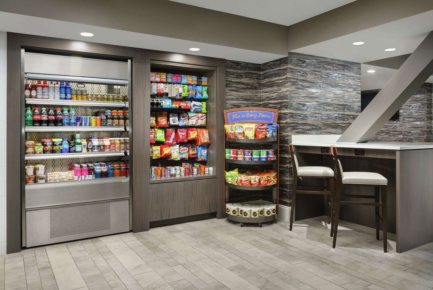 Фото DoubleTree by Hilton Orlando Airport