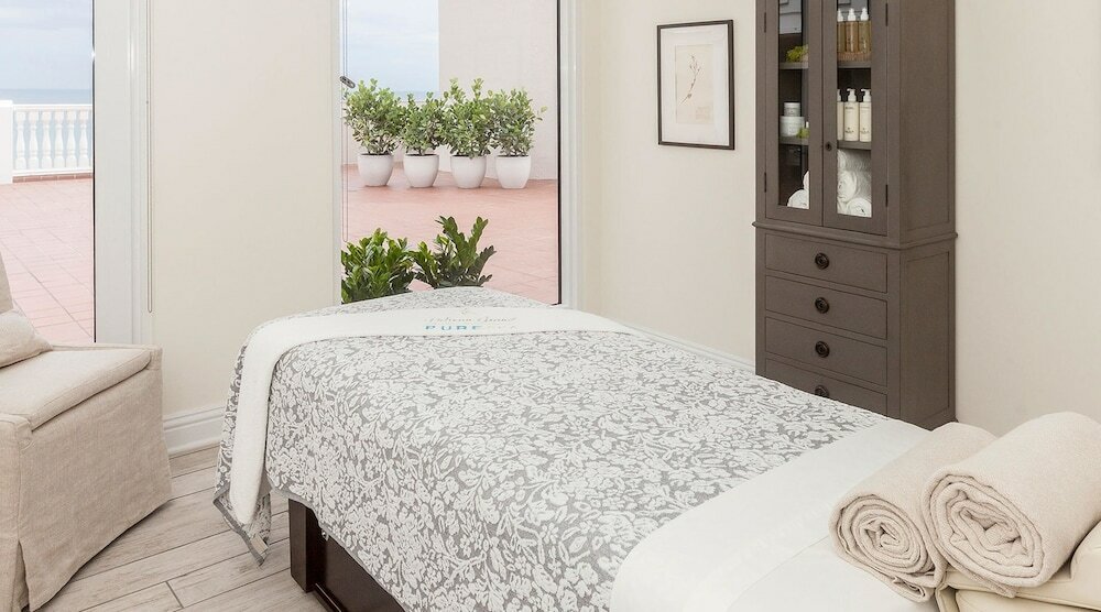 Фото Owner Rentals at Pelican Grand Beach Resort