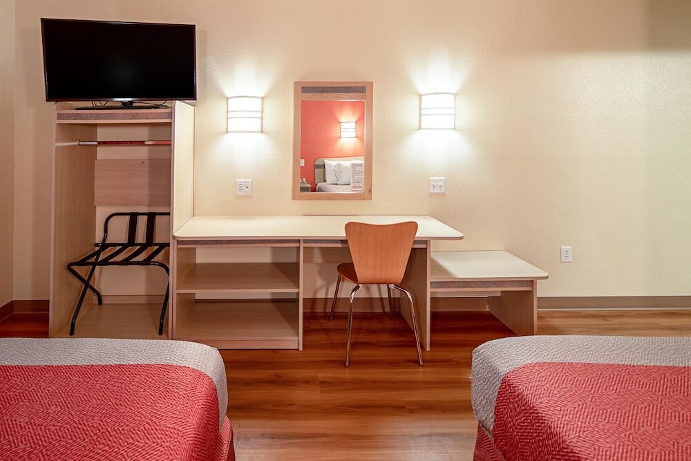 Фото Motel 6 Anchorage, AK - Midtown