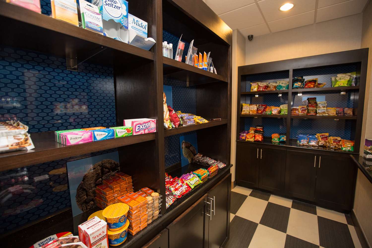 Фото Hampton Inn & Suites Oklahoma City Airport