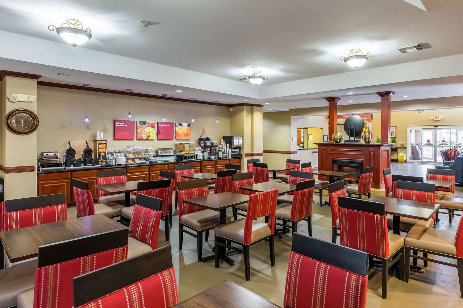 Фото Comfort Suites Galveston