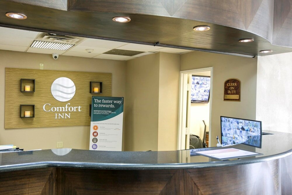 Фото Comfort Inn Edgewater on Hudson River