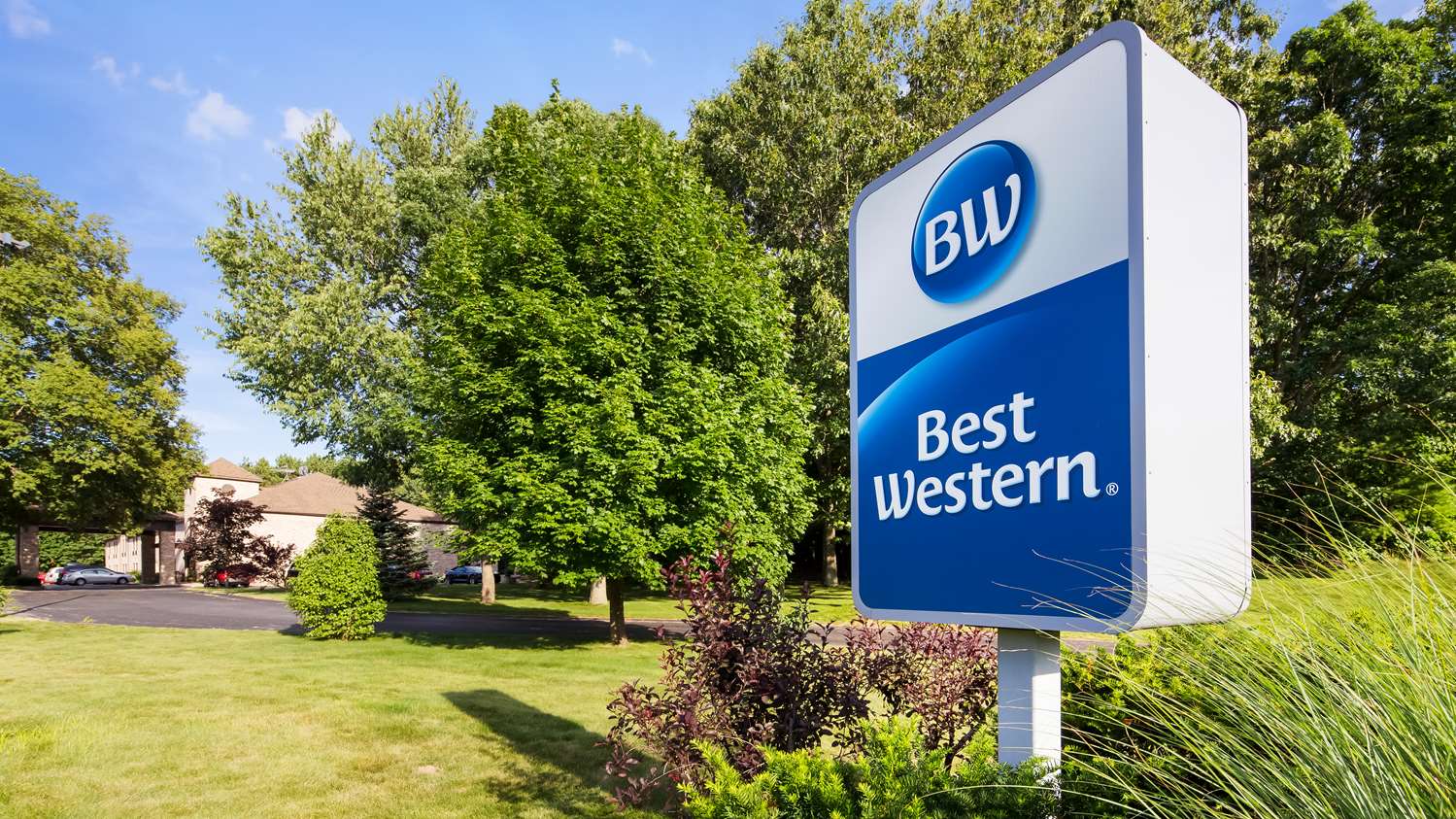 Фото Best Western Plaza Hotel Saugatuck
