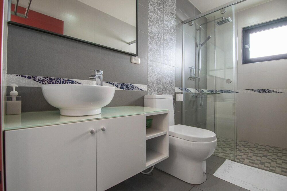 Фото Little Skylark Inn