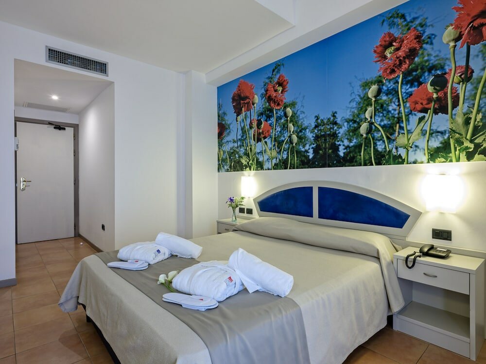 Фото Hotel Antares