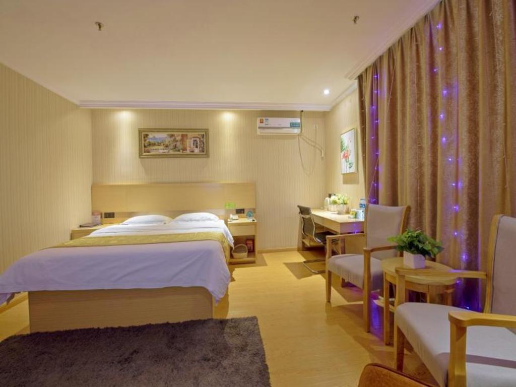 Фото GreenTree Inn Zhenjiang Danyang Development Zone Municipal Government Business Hotel