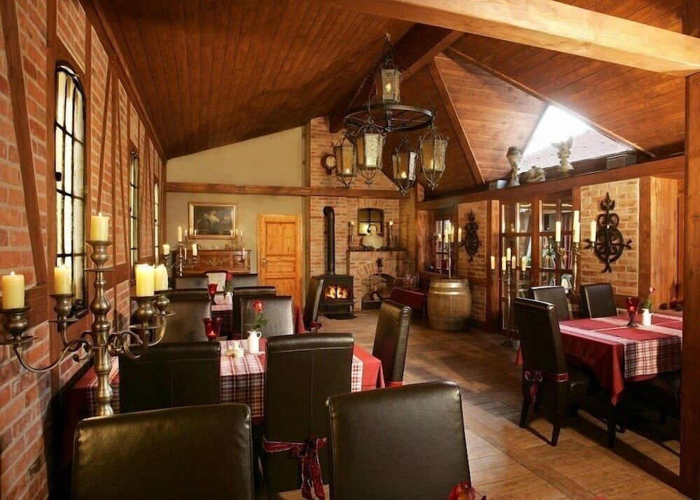 Фото Landhaus & Burg Hotel Romantik