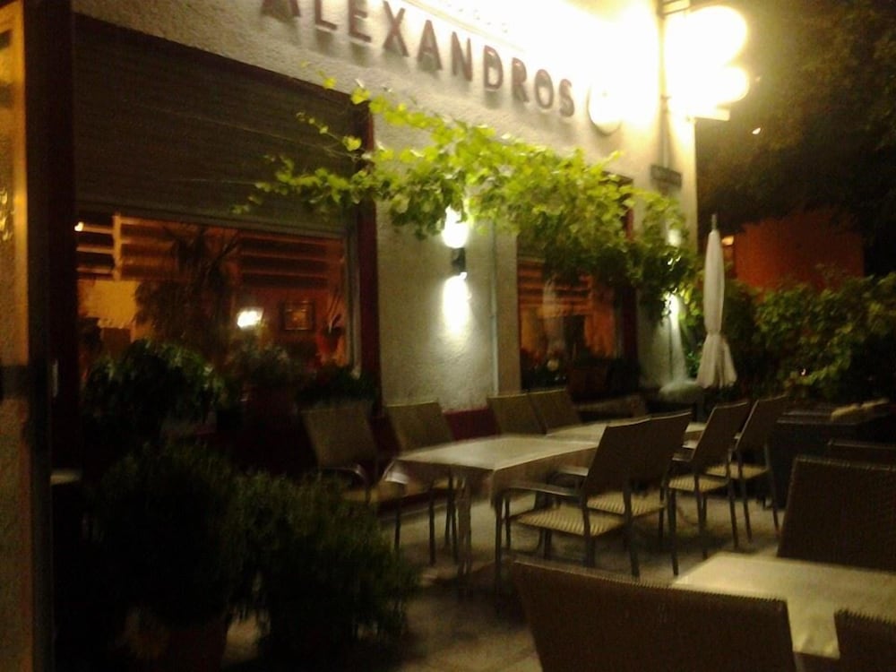Фото Hotel Restaurant Alexandros