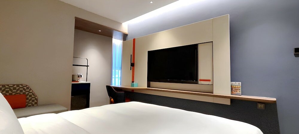 Фото Holiday Inn Express Shanghai Hongqiao Linkong