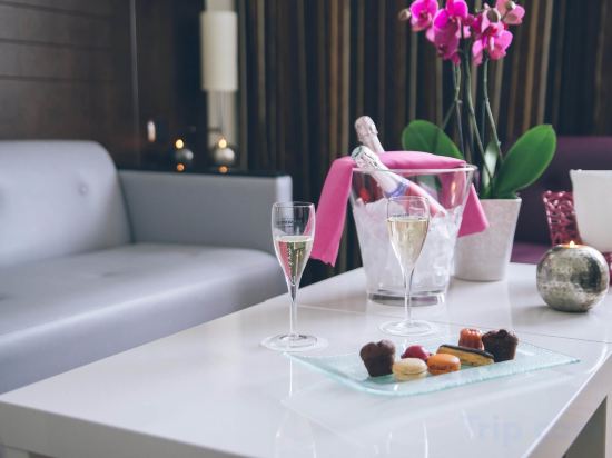 Фото Novotel Angers Lac de Maine