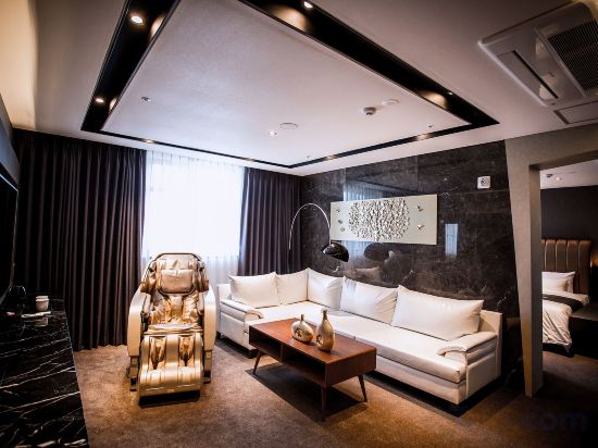 Фото Golden Business Hotel