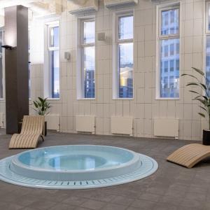 Фото FarFour Inn & Suite