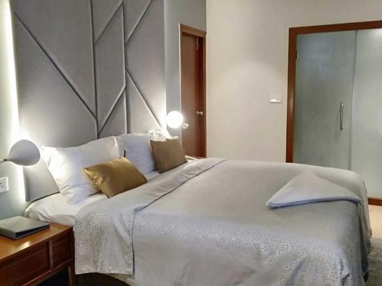 Фото De Mandarin