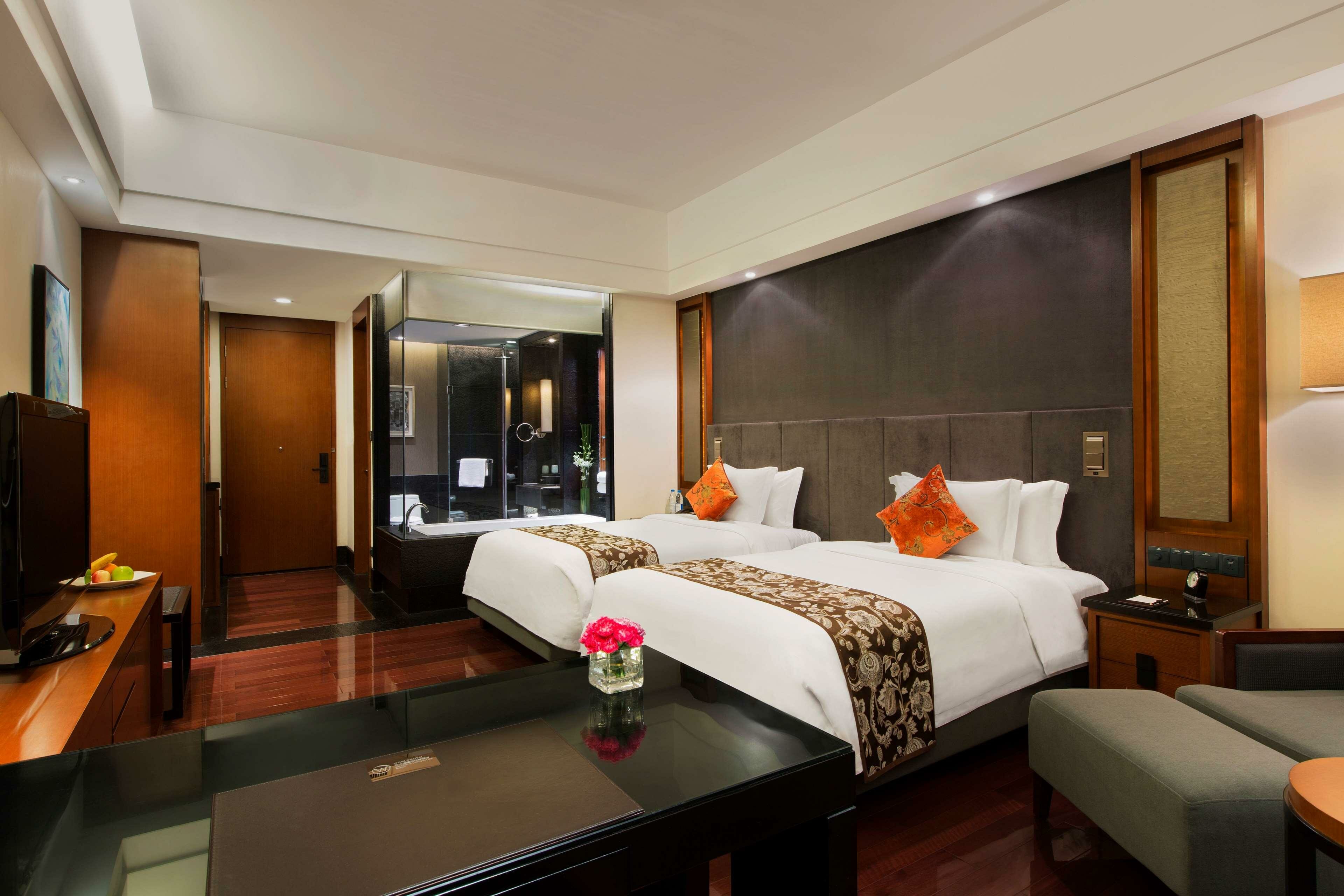 Фото Worldhotel Grand Dushulake Suzhou