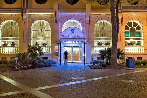 Гостиница Grand Hotel Astoria в Градо