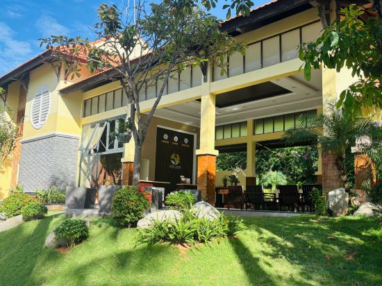 Фото Hon Rom Central Beach Resort