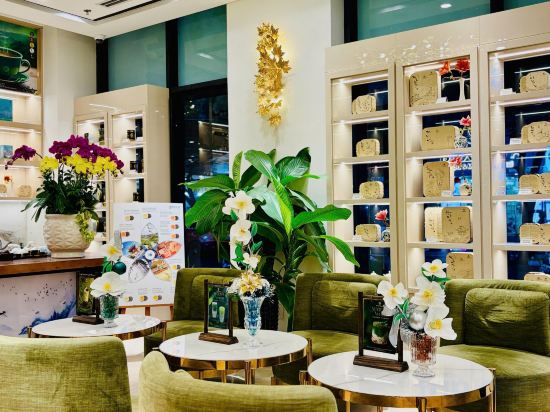 Фото Sandals Island Hotel