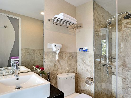 Фото Serela Cihampelas Hotel