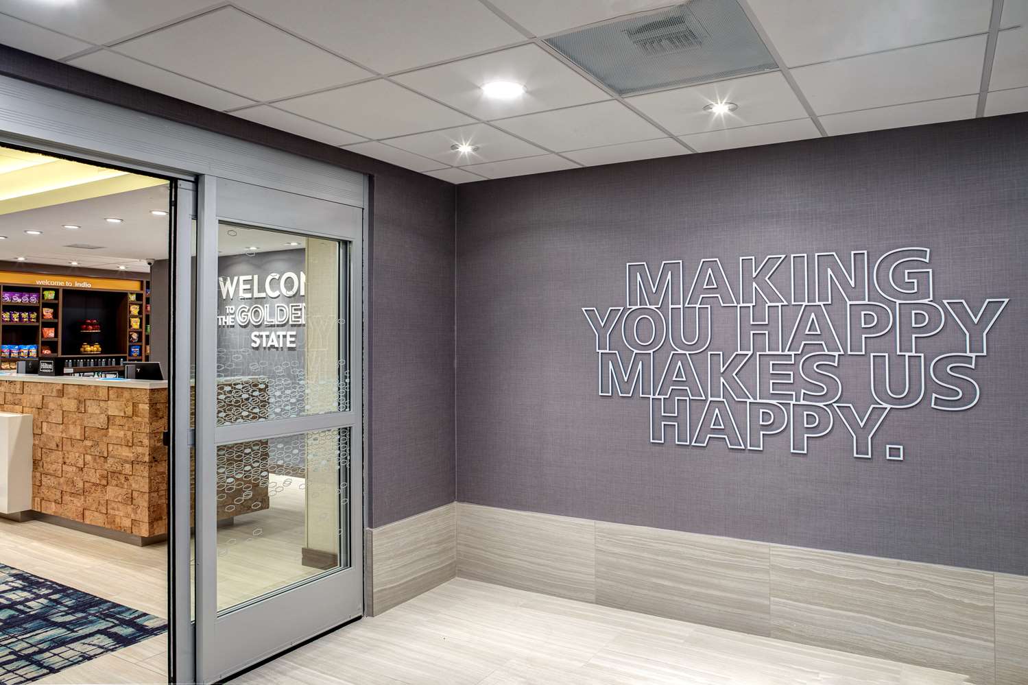 Фото Hampton Inn & Suites Indio