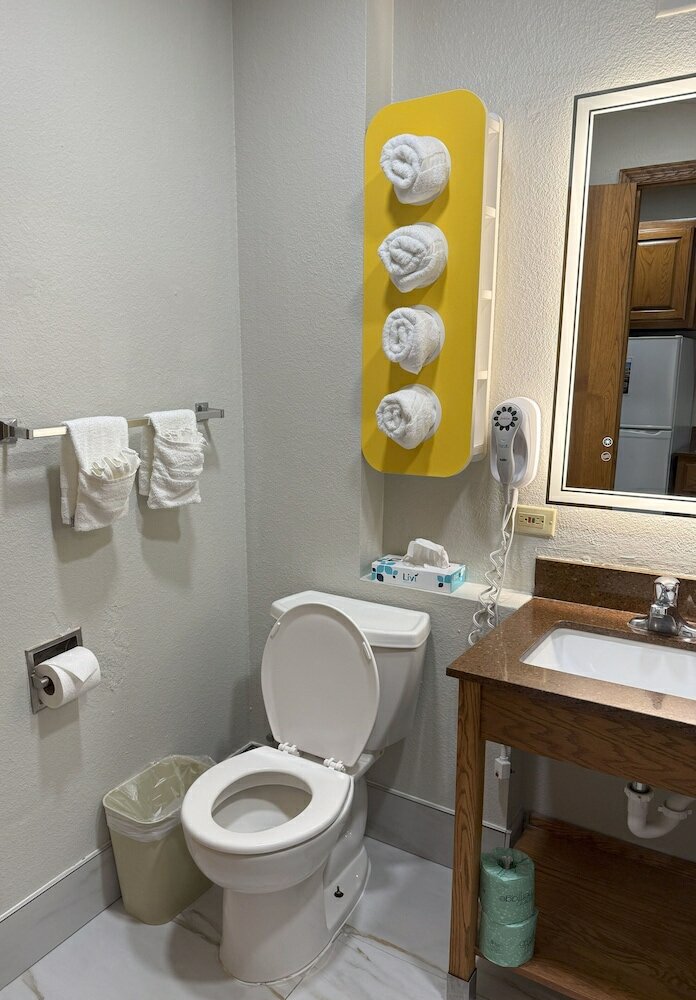 Фото Town House Extended Stay Hotel Downtown