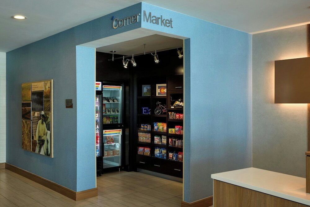 Фото Fairfield Inn & Suites by Marriott Denver Downtown