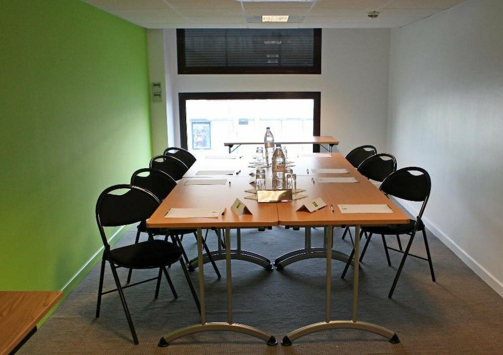 Фото Ibis Budget Nimes Centre Gare