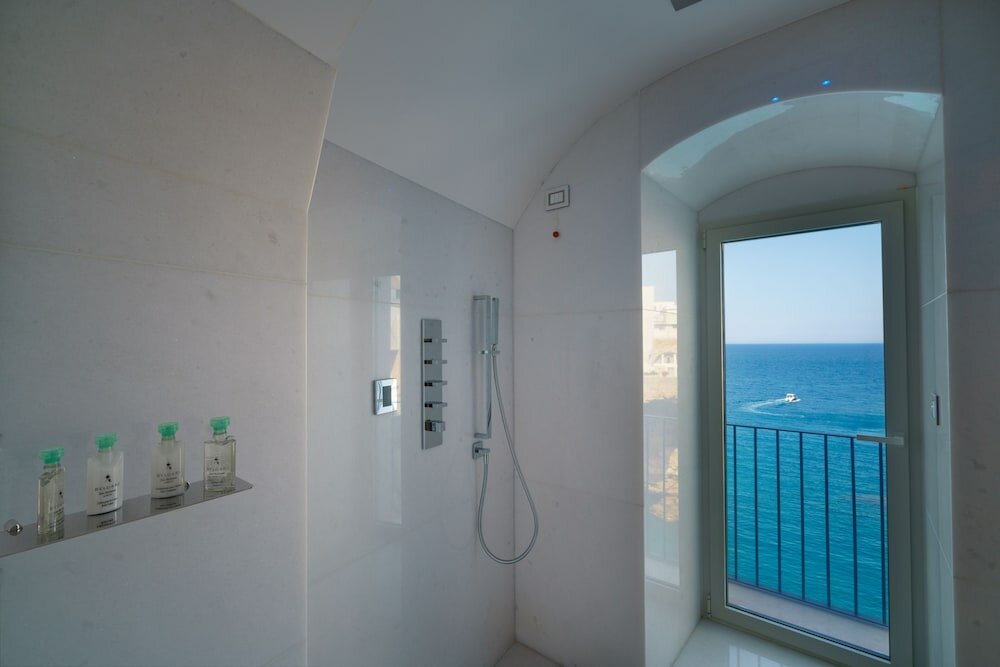 Фото Hotel Grotta Palazzese